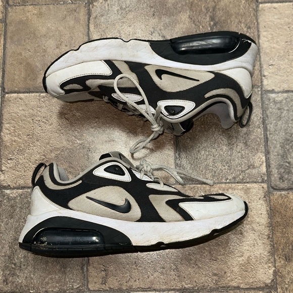 Nike Other - Nike Size 9.5